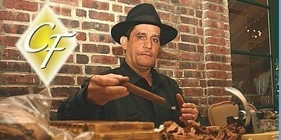 Cigar roller at Nashville golf dinner